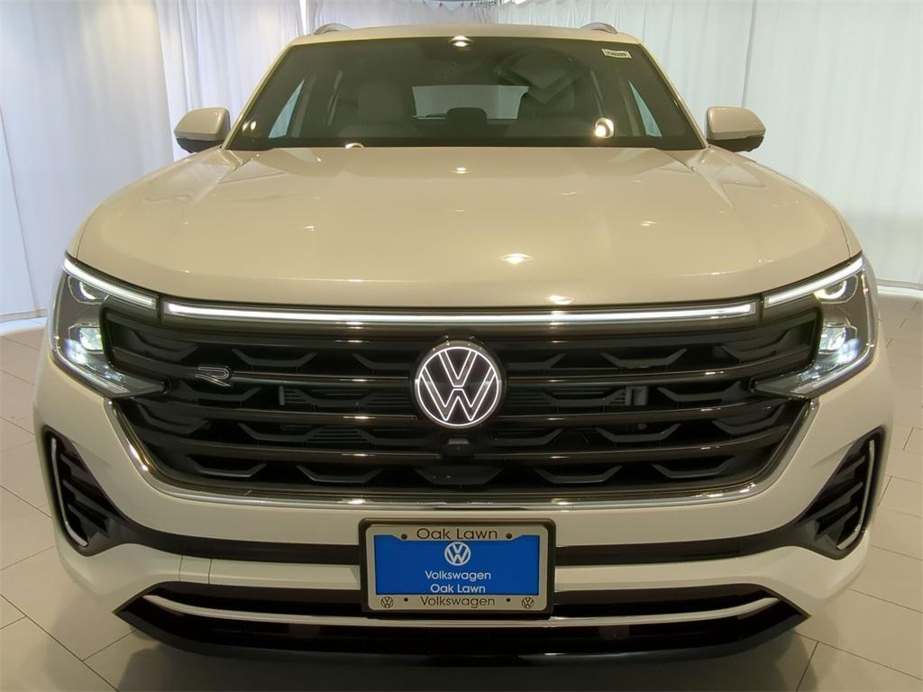 new 2025 Volkswagen Atlas Cross Sport car, priced at $53,000