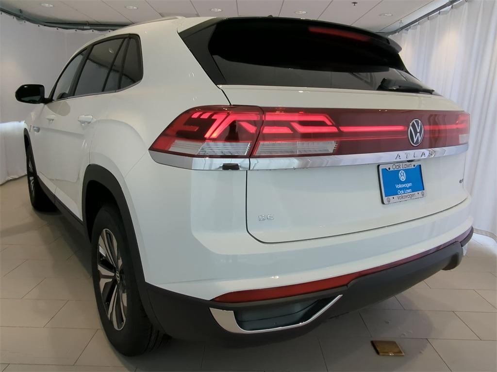 new 2025 Volkswagen Atlas Cross Sport car, priced at $37,020