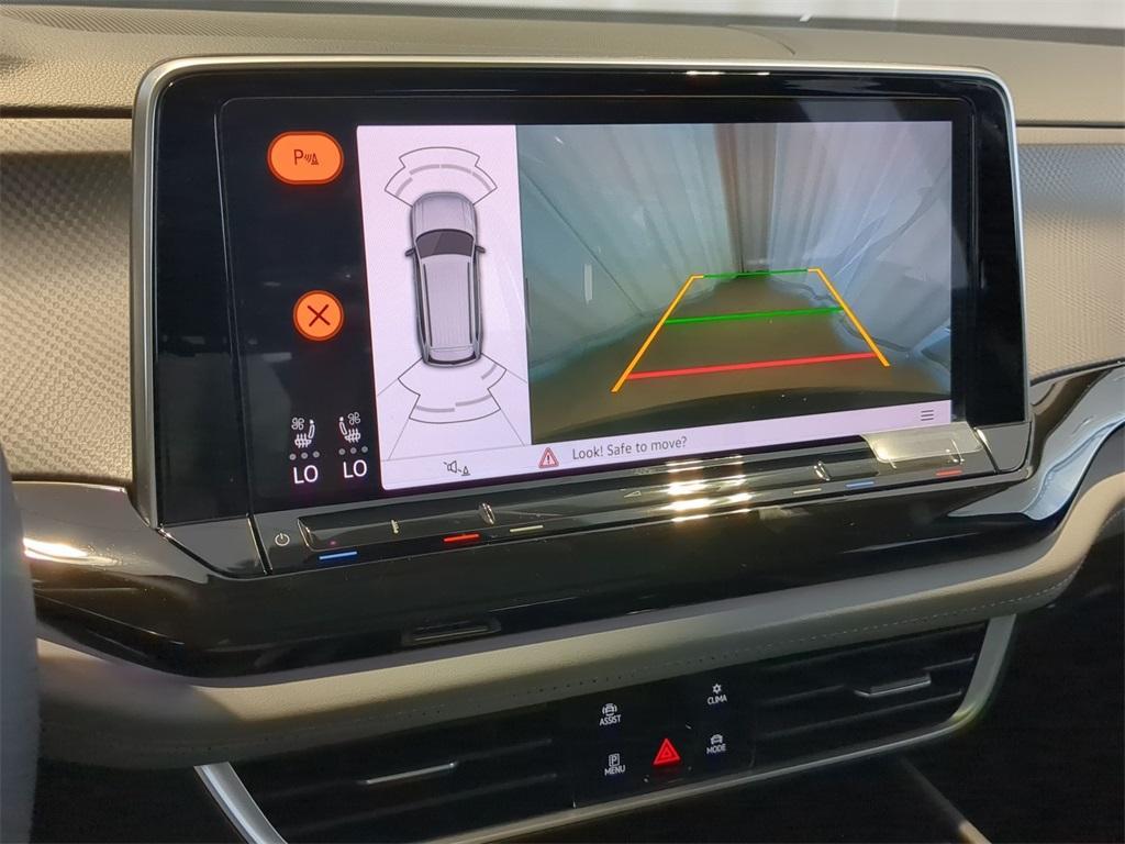 new 2025 Volkswagen Atlas car, priced at $43,764