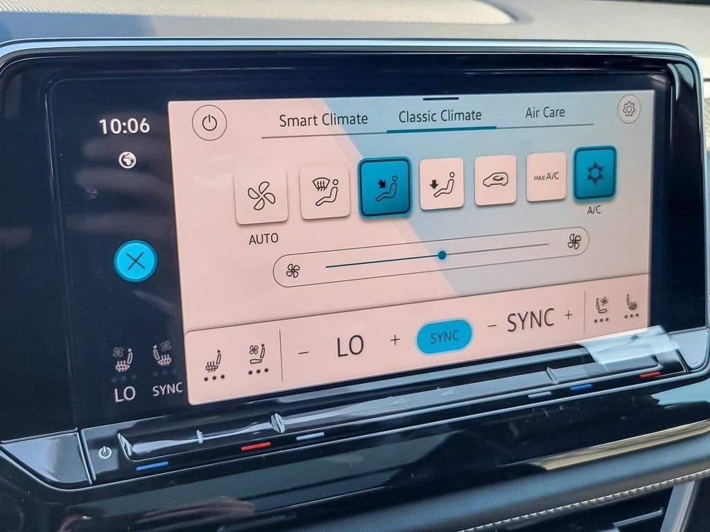 new 2026 Volkswagen Atlas Cross Sport car, priced at $53,711