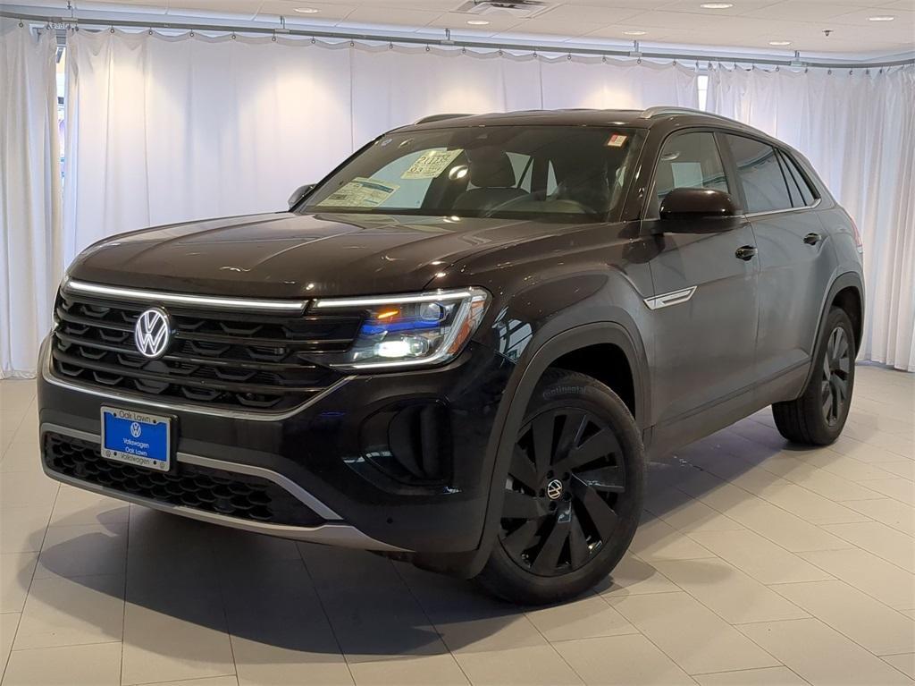 new 2025 Volkswagen Atlas Cross Sport car, priced at $42,175