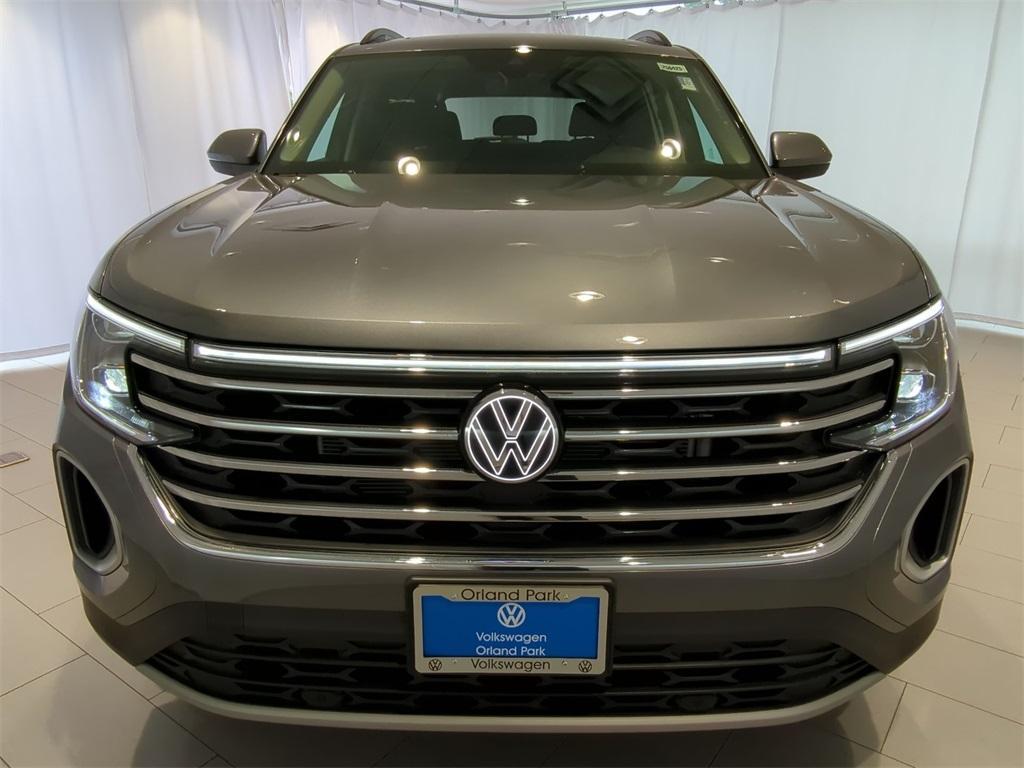 new 2025 Volkswagen Atlas car, priced at $44,043
