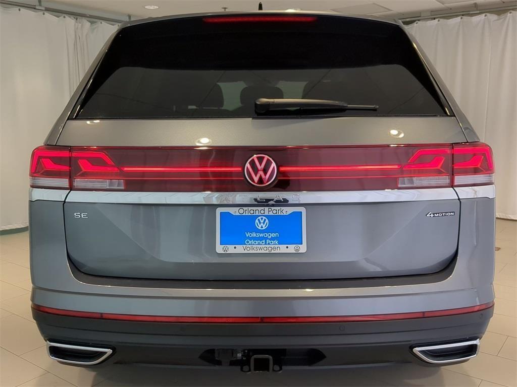new 2025 Volkswagen Atlas car, priced at $43,043
