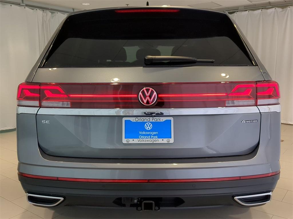 new 2025 Volkswagen Atlas car, priced at $44,043