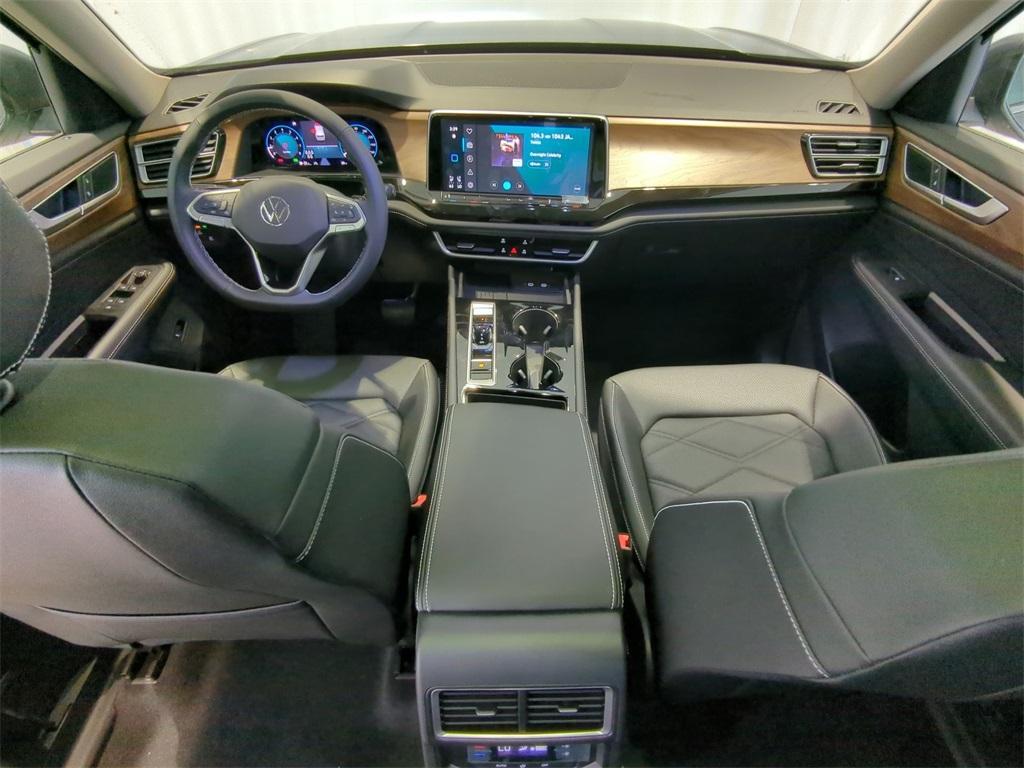 new 2025 Volkswagen Atlas car, priced at $44,043