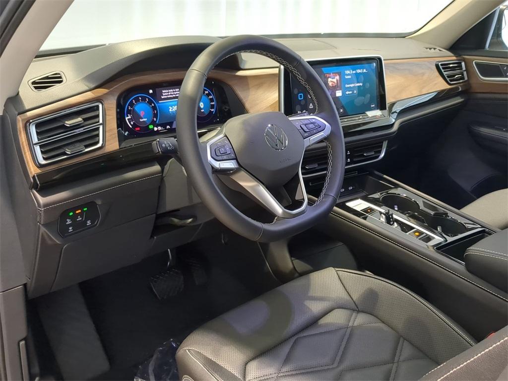 new 2025 Volkswagen Atlas car, priced at $44,043