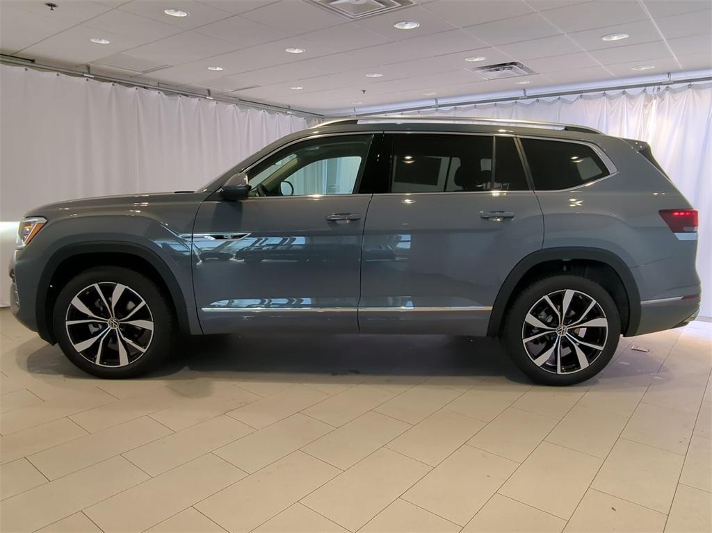 new 2025 Volkswagen Atlas car, priced at $51,675