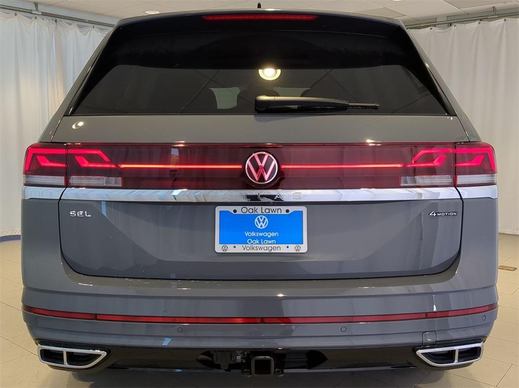 new 2025 Volkswagen Atlas car, priced at $52,175