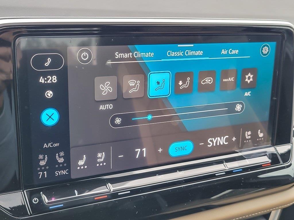 new 2026 Volkswagen Atlas Cross Sport car, priced at $46,526