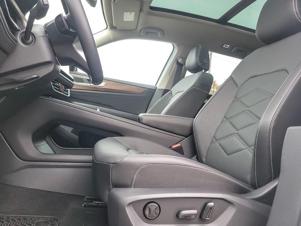 new 2026 Volkswagen Atlas car, priced at $46,375