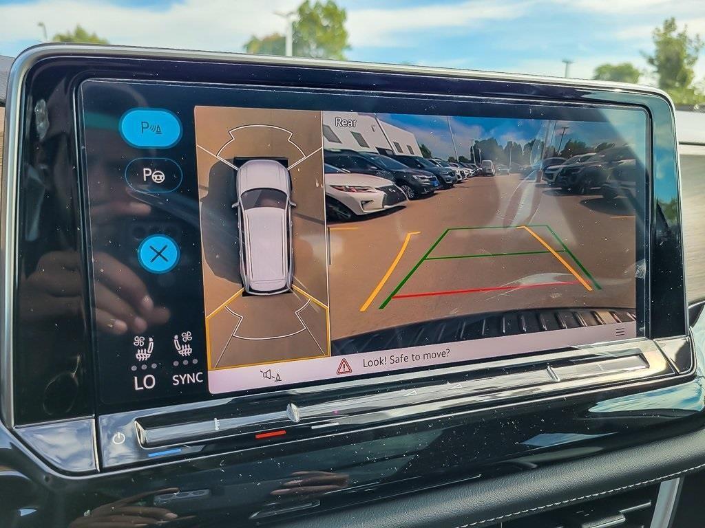 new 2026 Volkswagen Atlas car, priced at $53,974