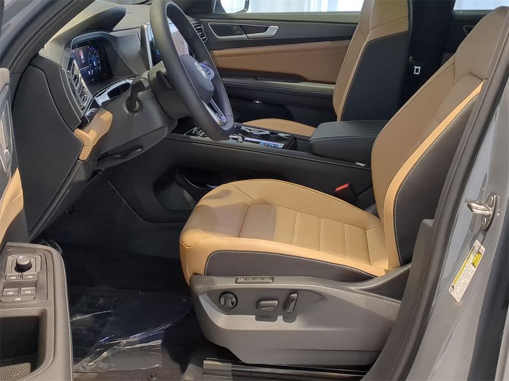 new 2025 Volkswagen Atlas Cross Sport car, priced at $47,917