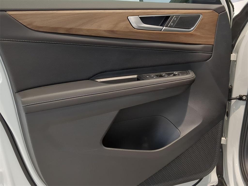 new 2025 Volkswagen Atlas car, priced at $38,867