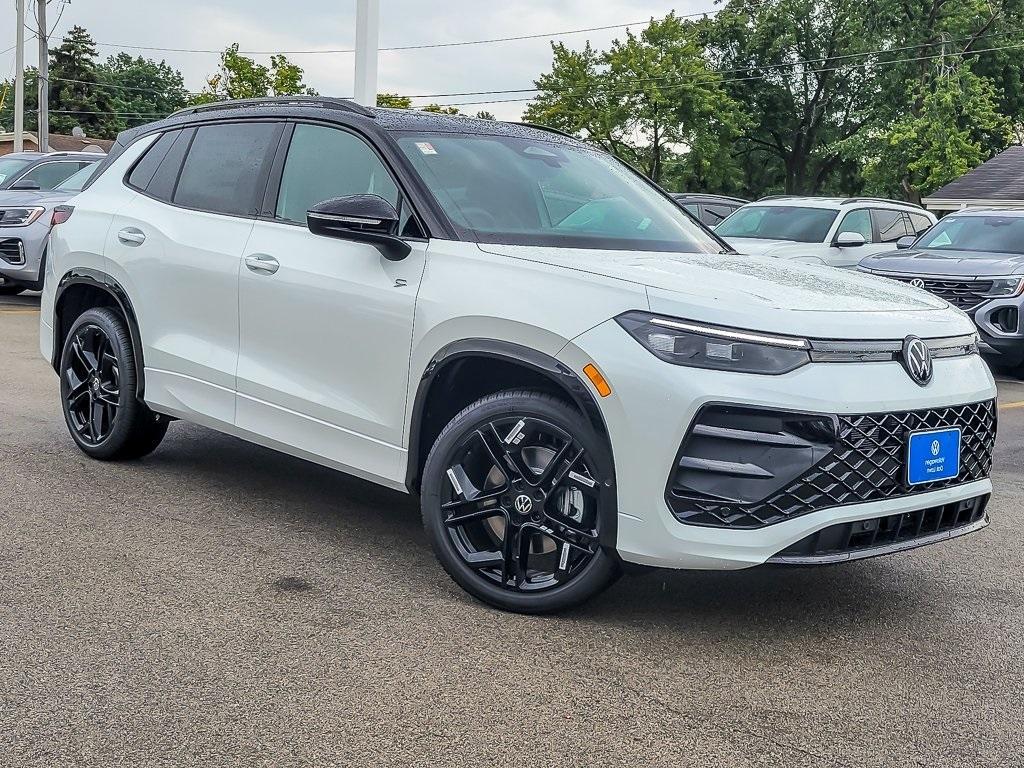 new 2025 Volkswagen Tiguan car, priced at $38,115