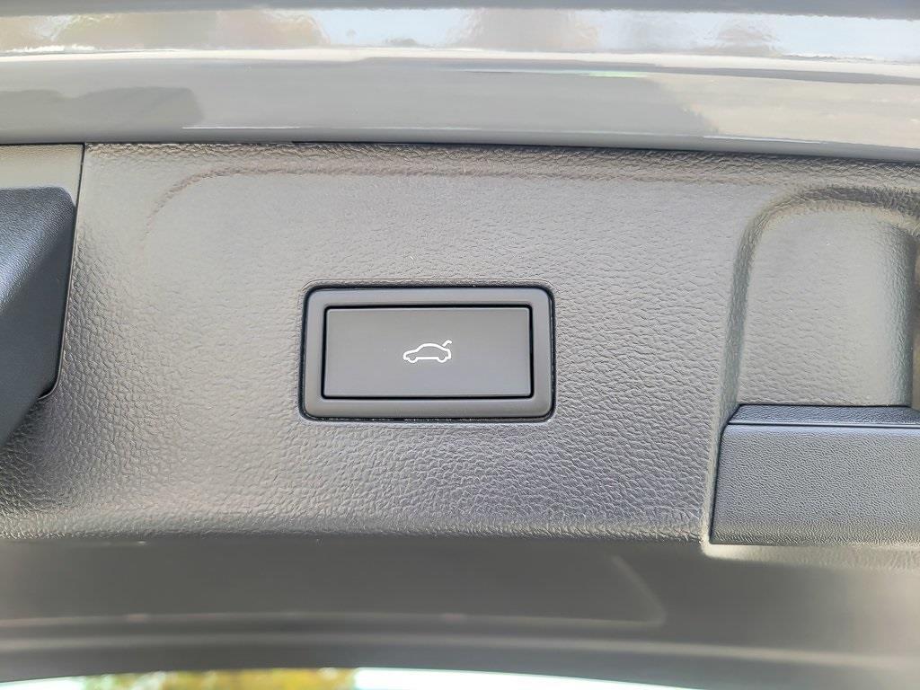 new 2026 Volkswagen Atlas car, priced at $46,447