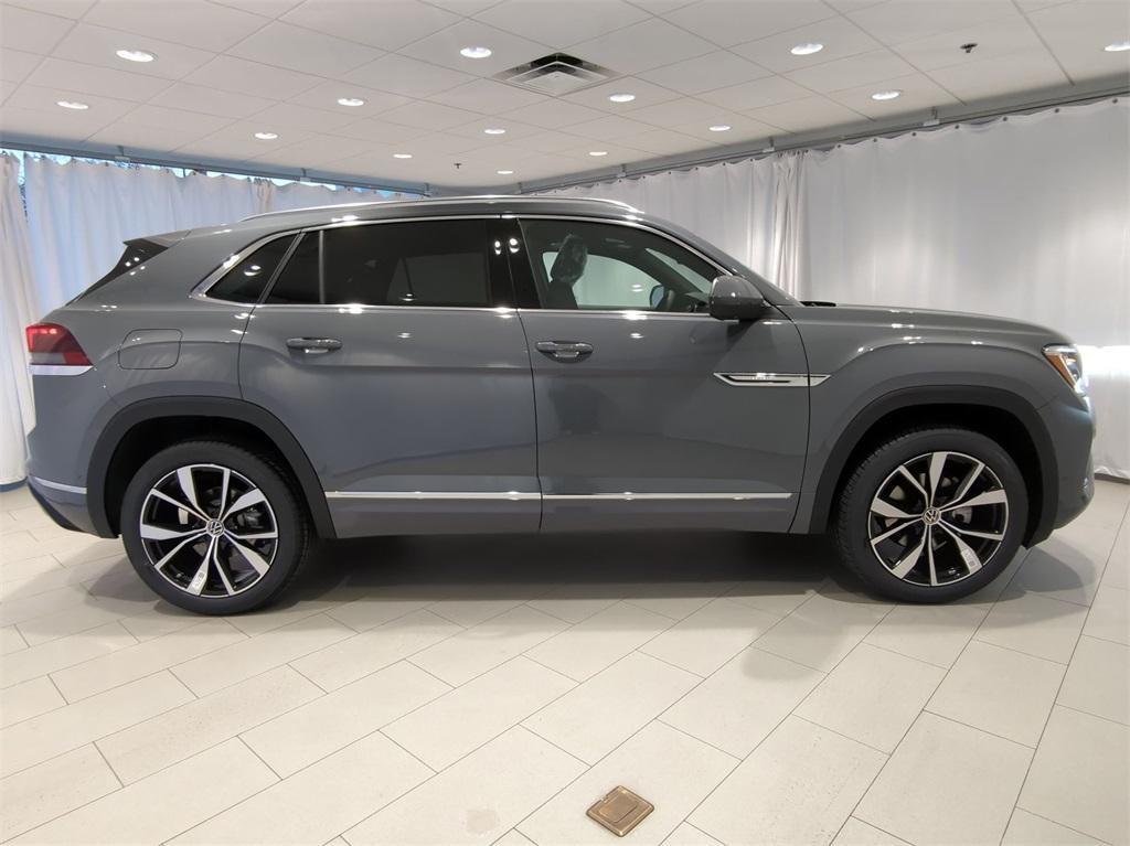 new 2025 Volkswagen Atlas Cross Sport car, priced at $51,699