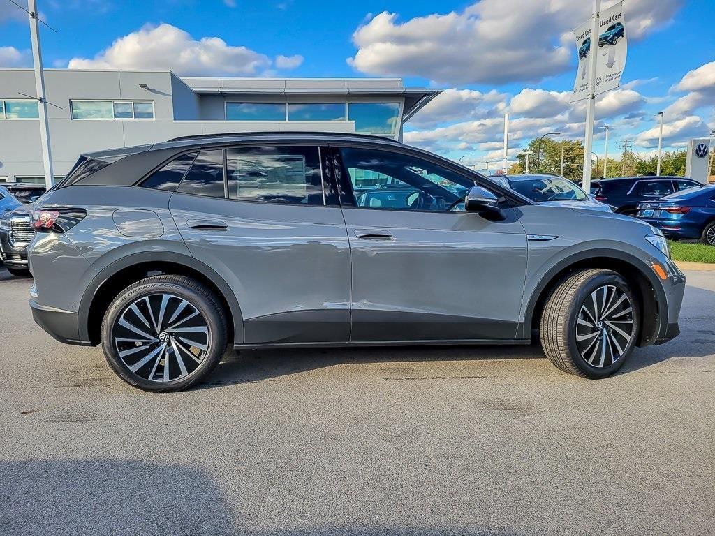 new 2025 Volkswagen ID.4 car, priced at $46,171
