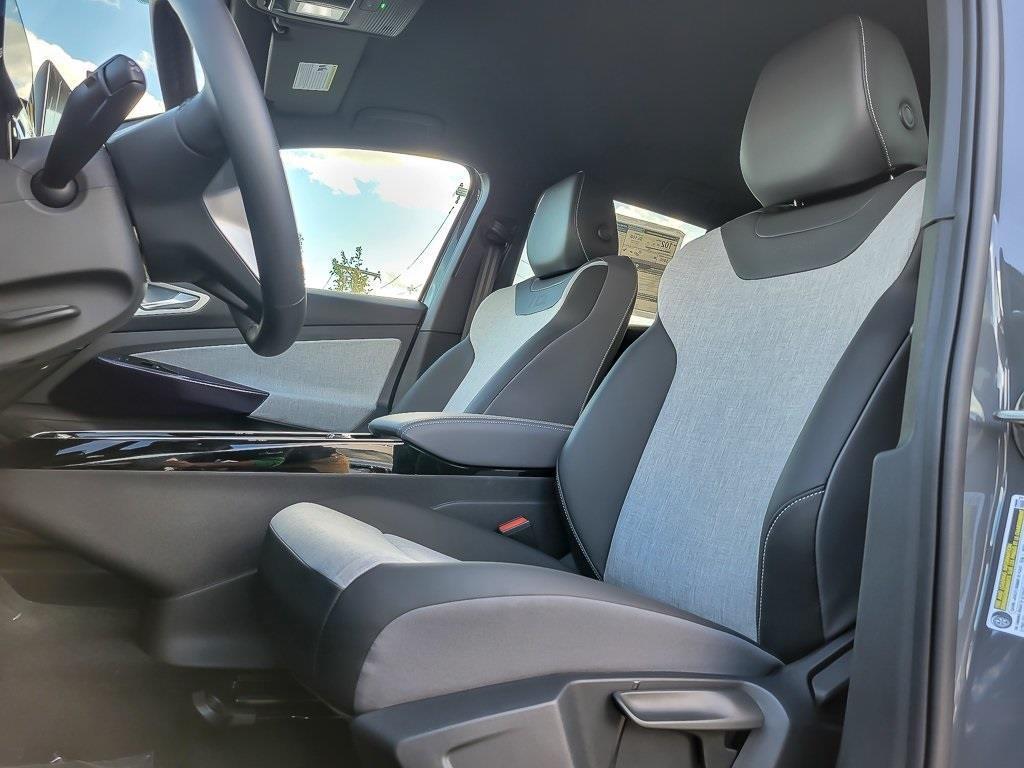 new 2025 Volkswagen ID.4 car, priced at $46,171