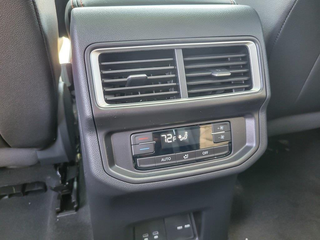 new 2026 Volkswagen Atlas car, priced at $48,362