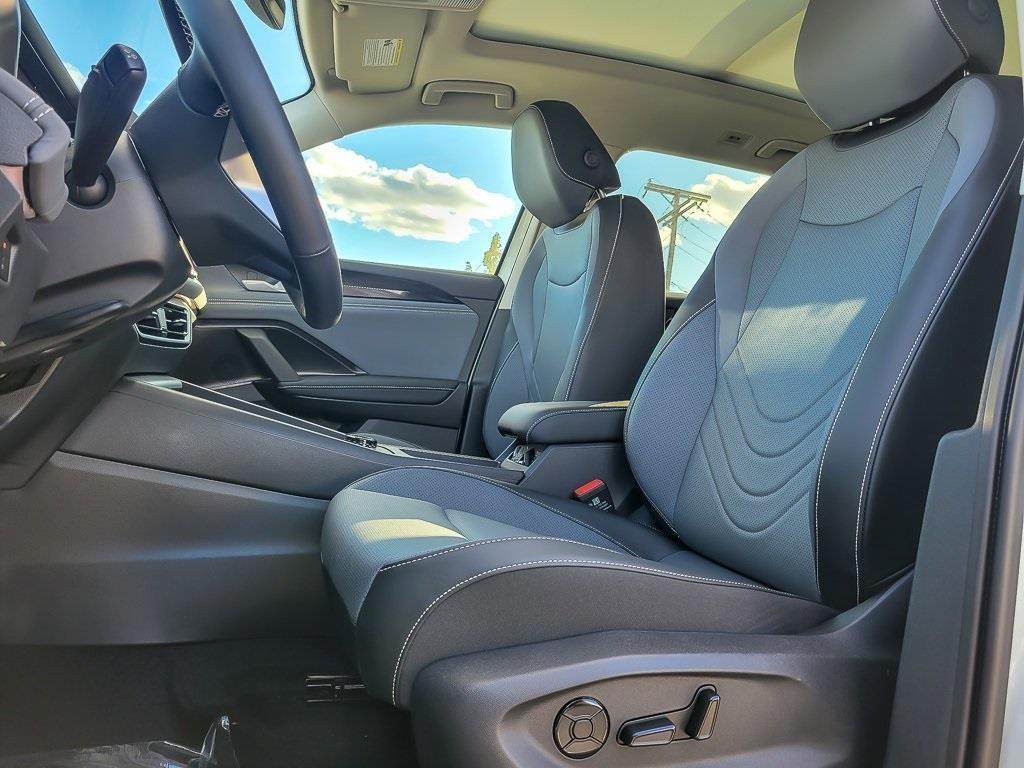 new 2025 Volkswagen Tiguan car, priced at $33,695