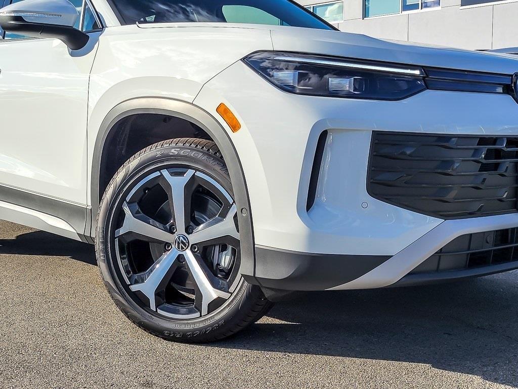 new 2025 Volkswagen Tiguan car, priced at $33,695