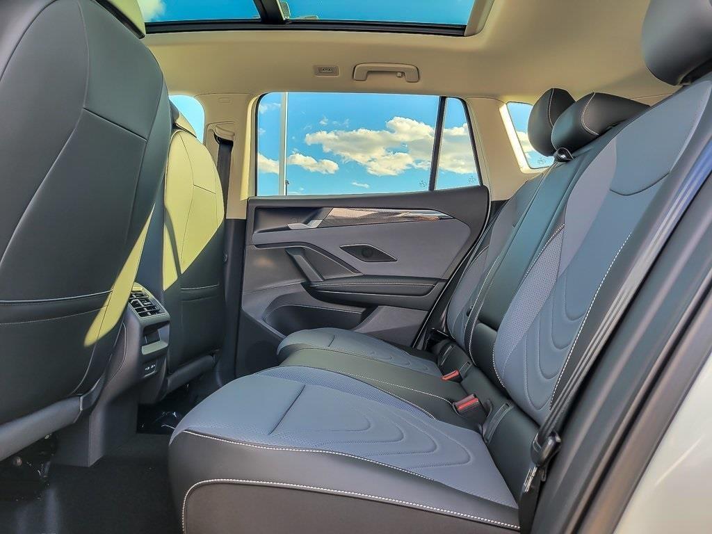 new 2025 Volkswagen Tiguan car, priced at $33,695