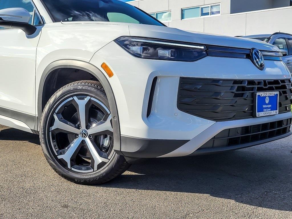 new 2025 Volkswagen Tiguan car, priced at $33,695