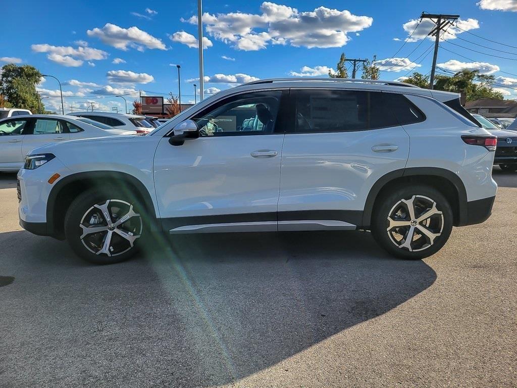 new 2025 Volkswagen Tiguan car, priced at $33,695