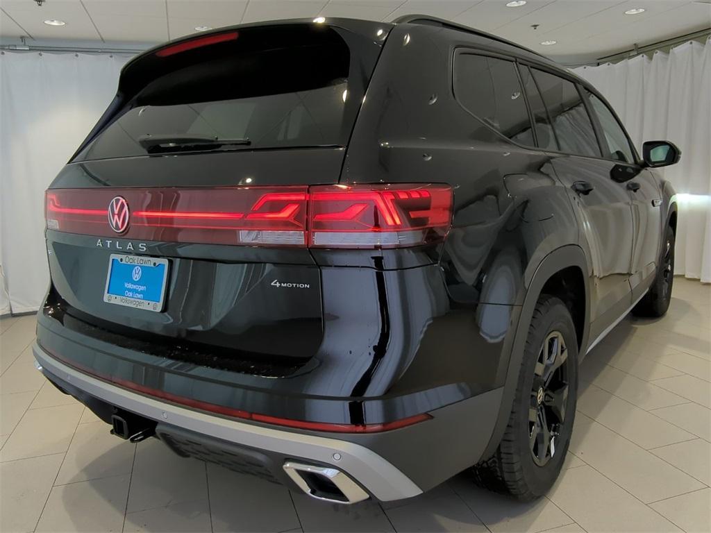 new 2025 Volkswagen Atlas car, priced at $45,106