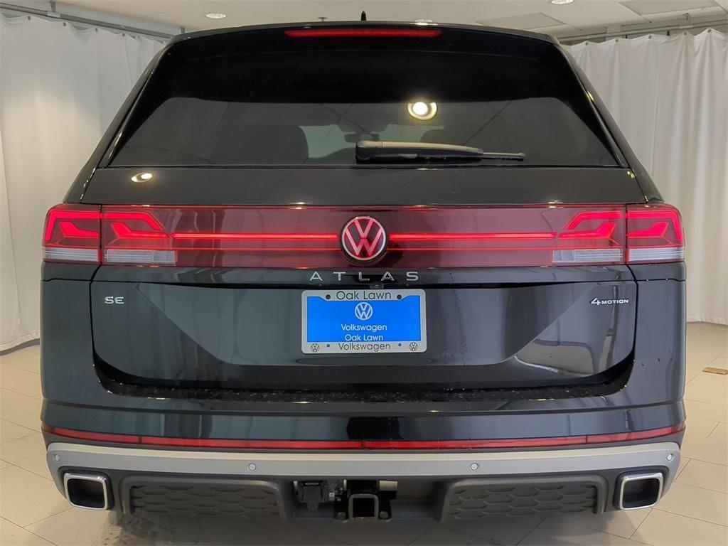 new 2025 Volkswagen Atlas car, priced at $45,106