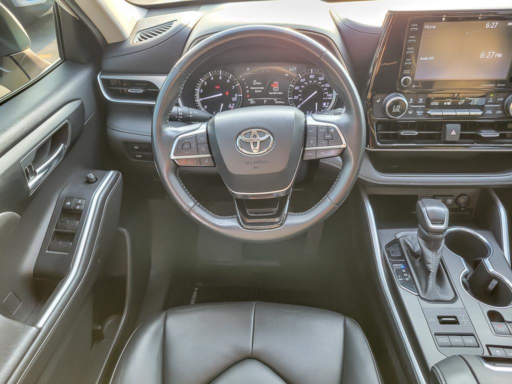 used 2020 Toyota Highlander car, priced at $29,991