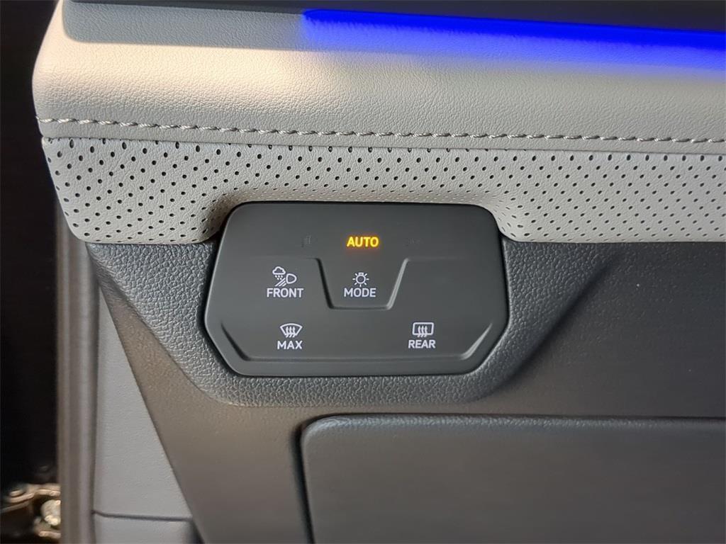 new 2025 Volkswagen Atlas car, priced at $43,327