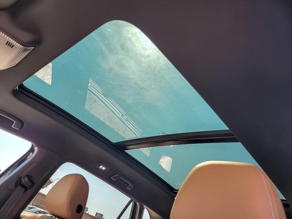 new 2026 Volkswagen Atlas Cross Sport car, priced at $48,221