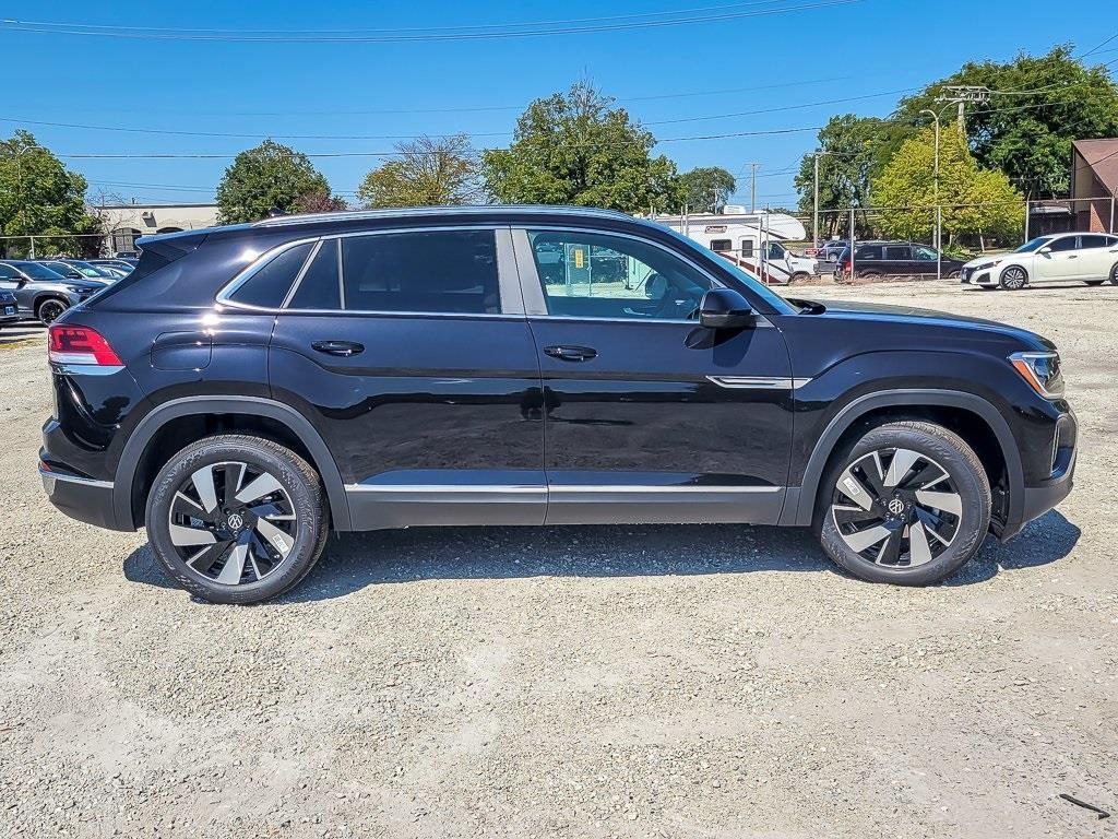 new 2026 Volkswagen Atlas Cross Sport car, priced at $48,221