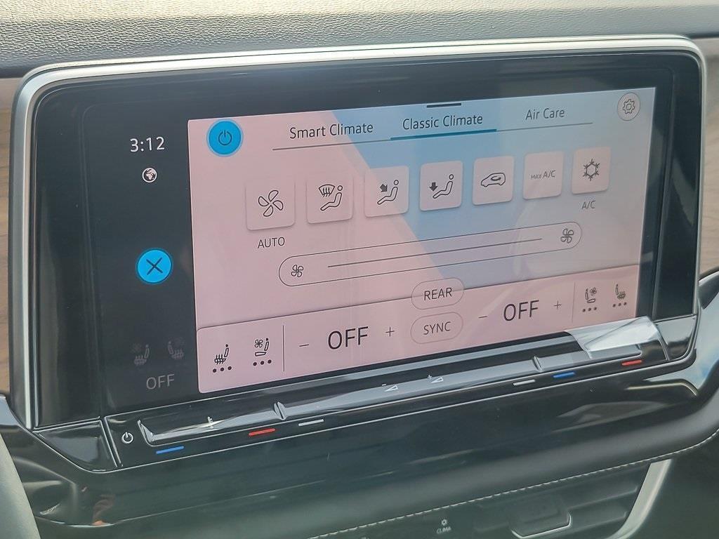 new 2026 Volkswagen Atlas car, priced at $46,447