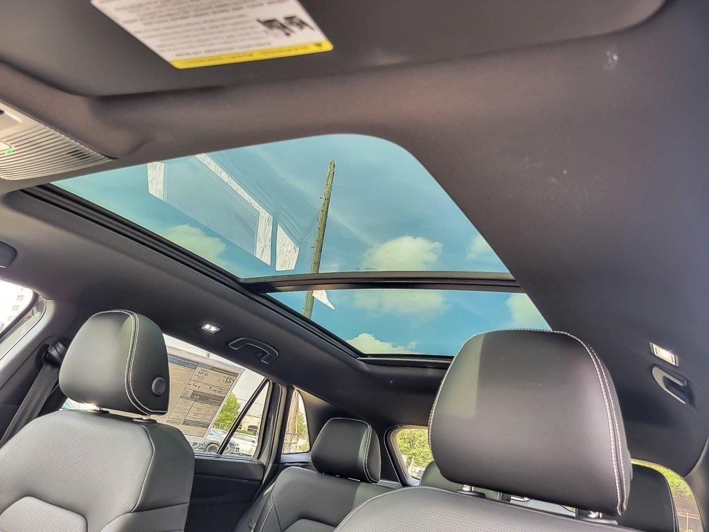 new 2026 Volkswagen Atlas Cross Sport car, priced at $50,725