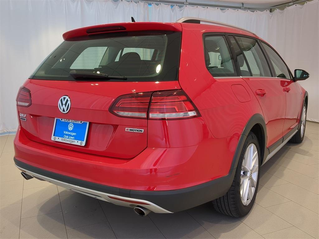 used 2019 Volkswagen Golf Alltrack car, priced at $23,991