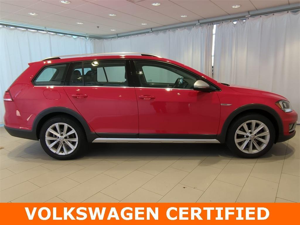 used 2019 Volkswagen Golf Alltrack car, priced at $20,991