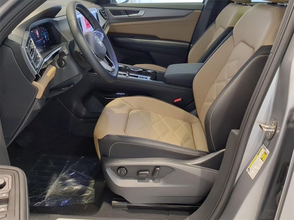 new 2025 Volkswagen Atlas Cross Sport car, priced at $45,199