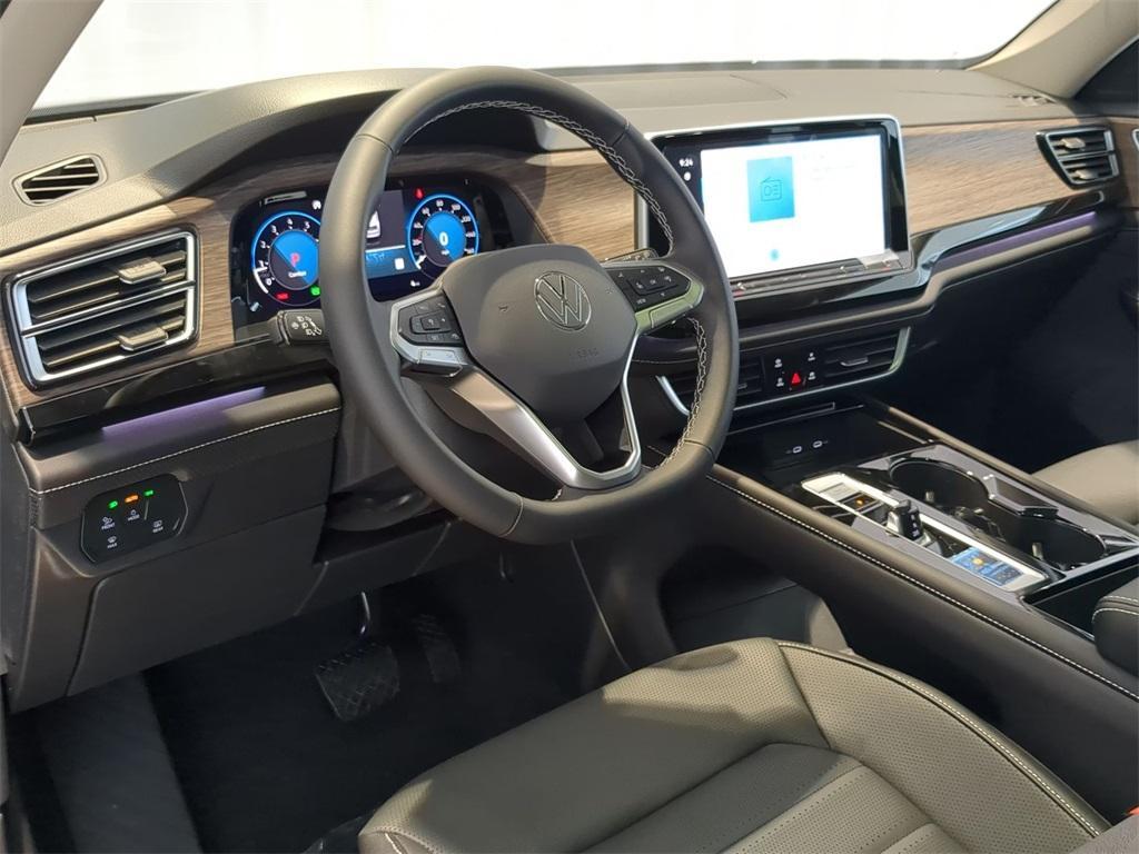 new 2025 Volkswagen Atlas car, priced at $46,247