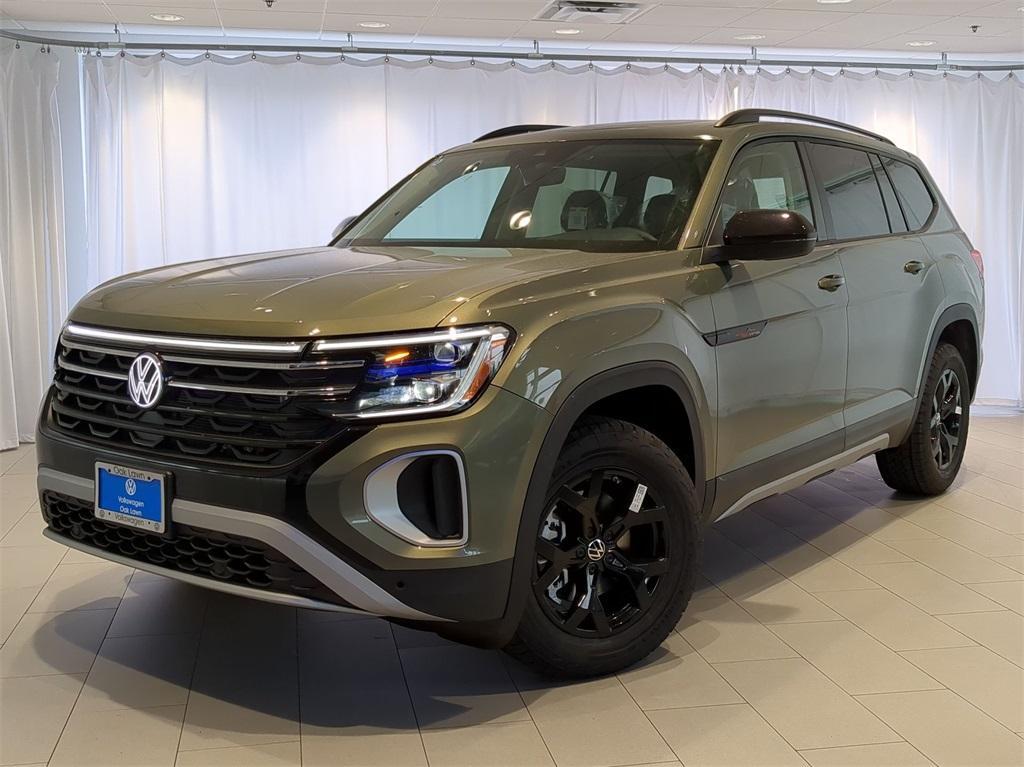 new 2025 Volkswagen Atlas car, priced at $46,002