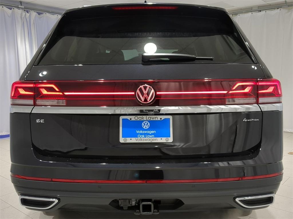 new 2025 Volkswagen Atlas car, priced at $45,073