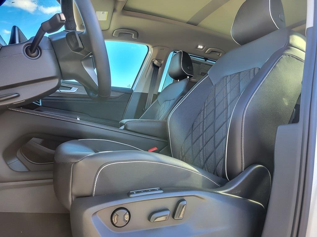 new 2026 Volkswagen Atlas car, priced at $54,996