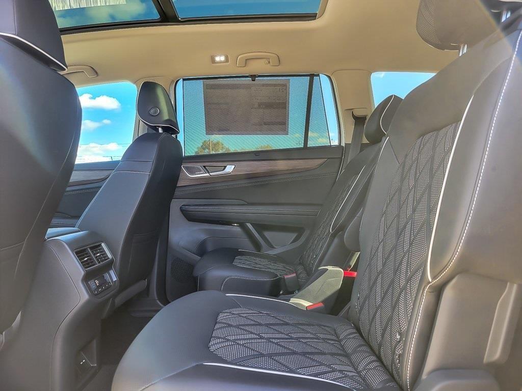 new 2026 Volkswagen Atlas car, priced at $54,996