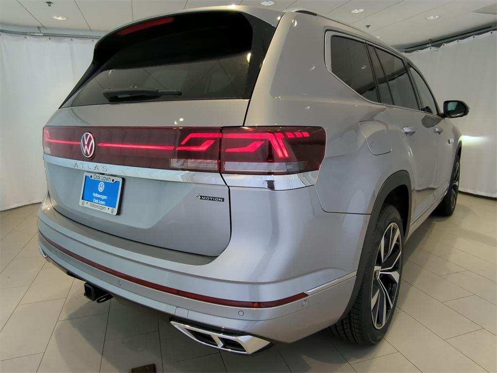 new 2025 Volkswagen Atlas car, priced at $52,009