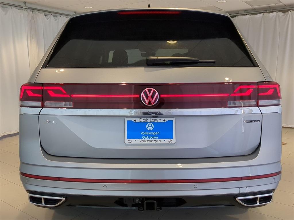 new 2025 Volkswagen Atlas car, priced at $52,009