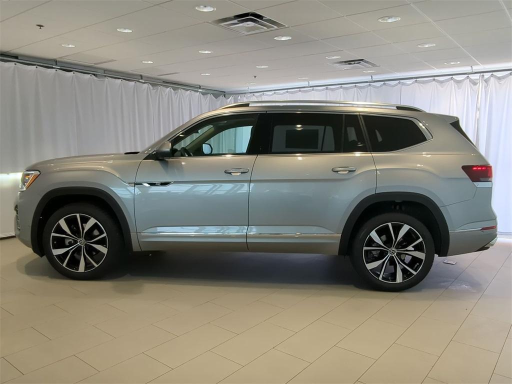 new 2025 Volkswagen Atlas car, priced at $52,009