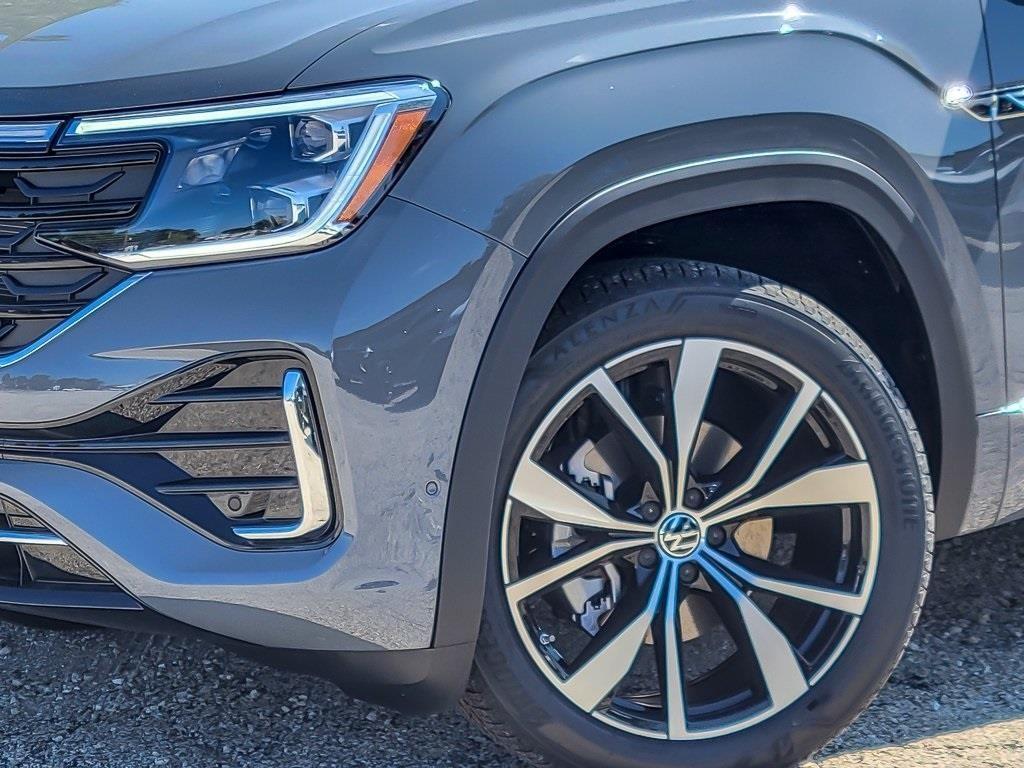 new 2026 Volkswagen Atlas Cross Sport car, priced at $53,711