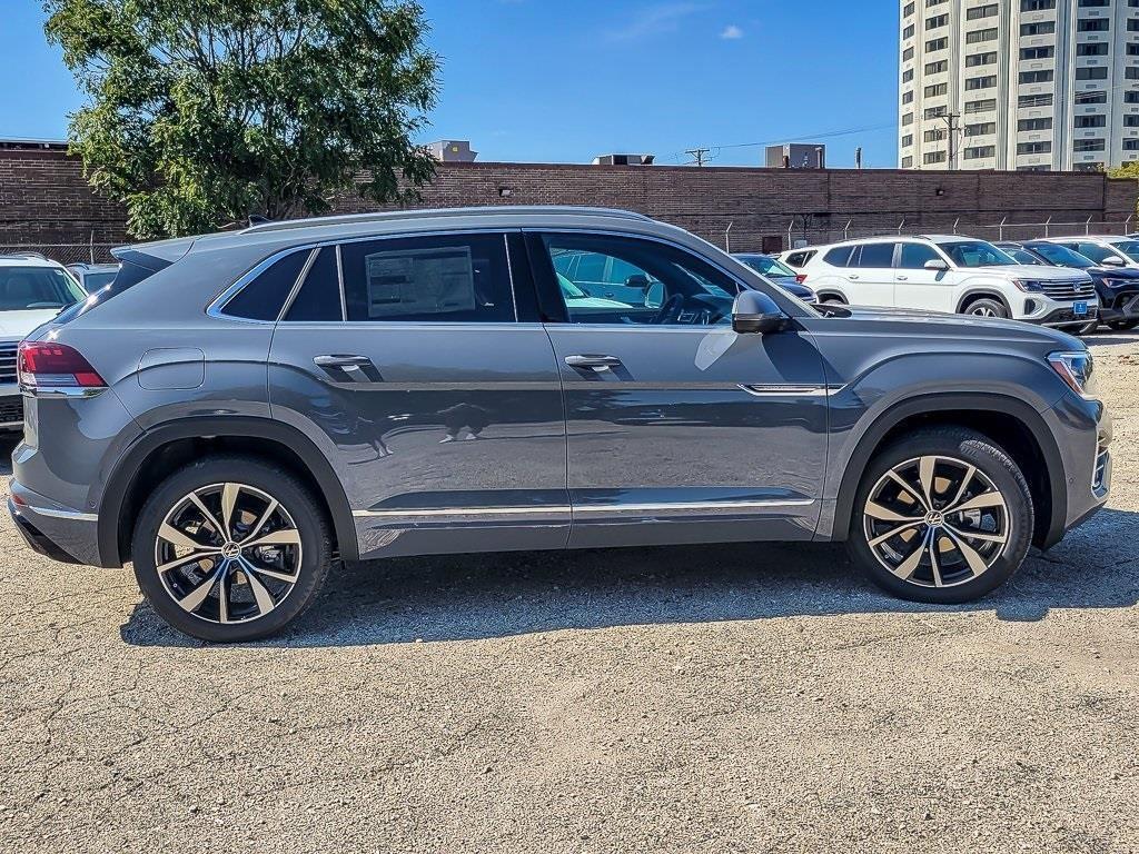new 2026 Volkswagen Atlas Cross Sport car, priced at $53,711