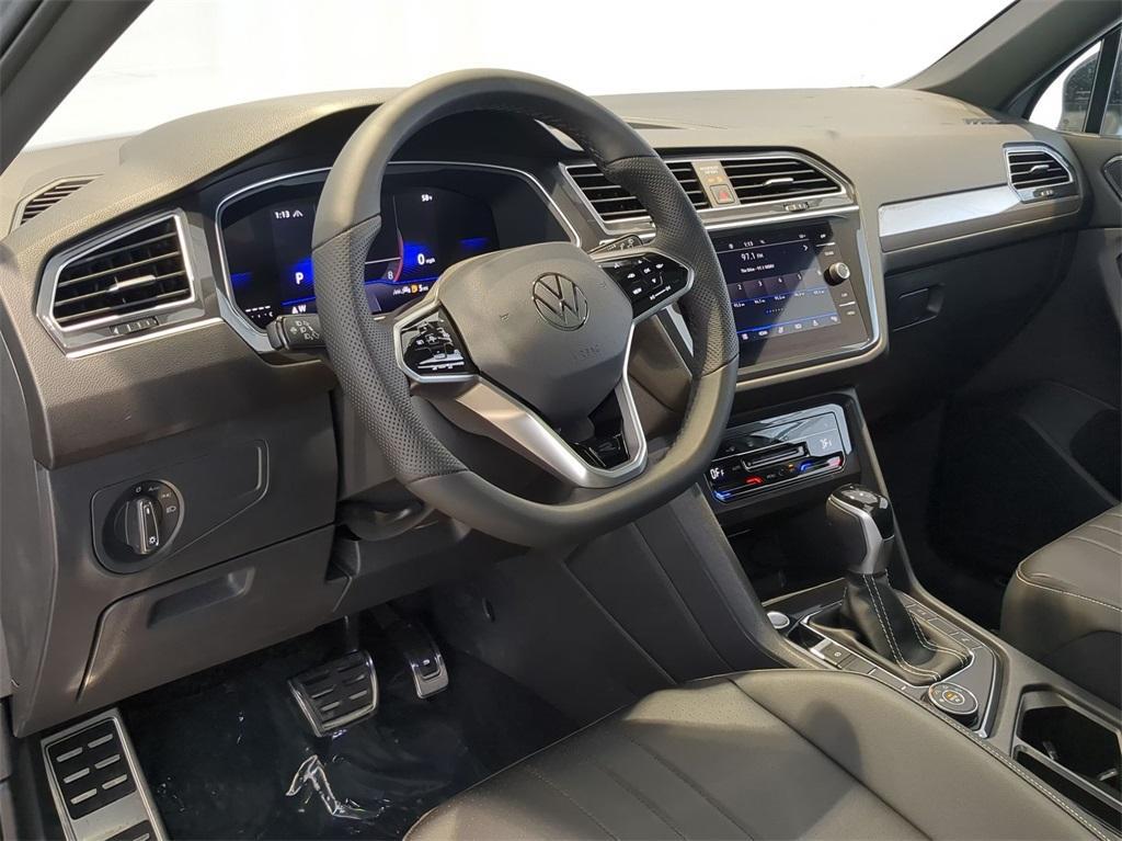 new 2024 Volkswagen Tiguan car, priced at $33,774